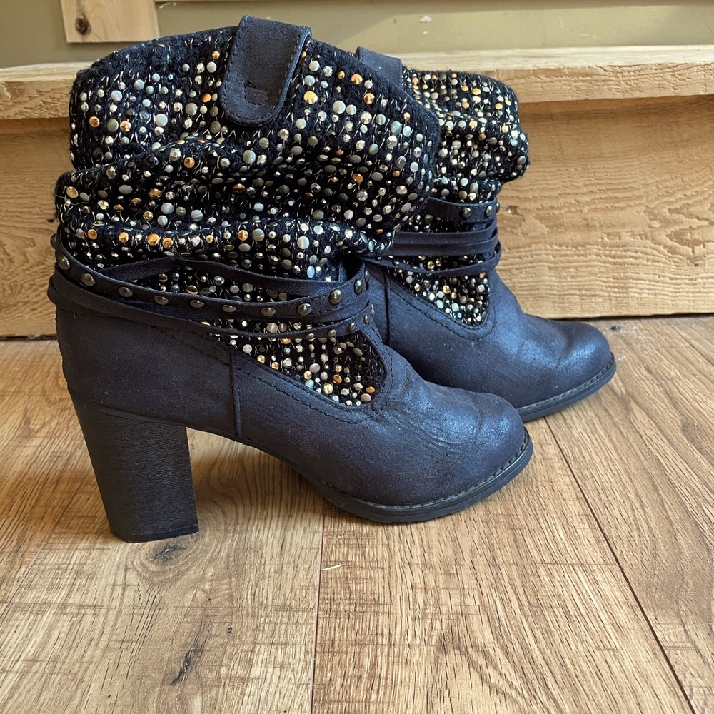 Not rated rhinestone cowboy boots